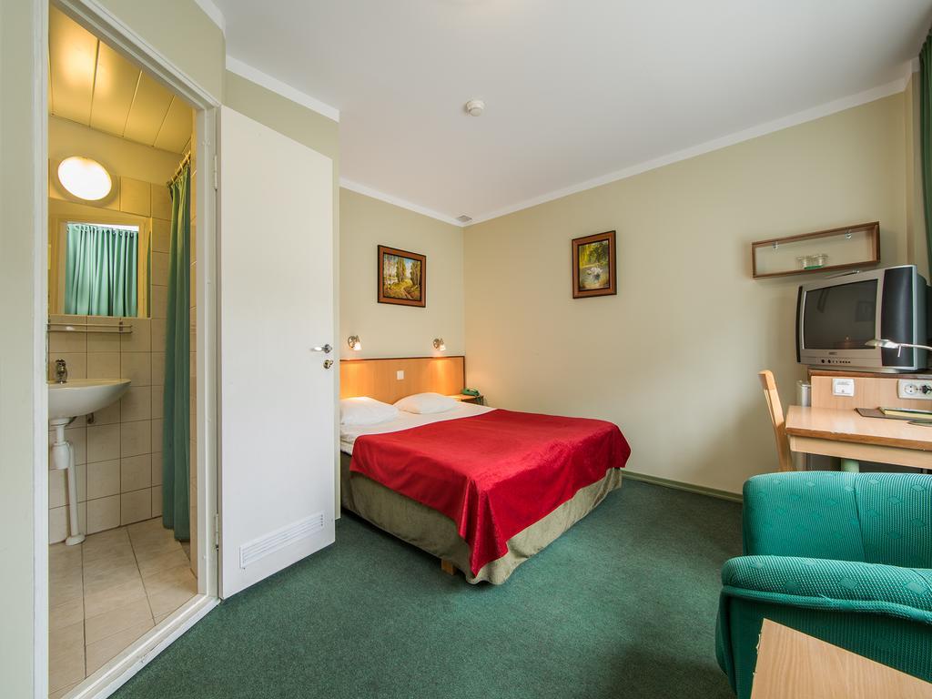 Arabella Hotel Kuressaare Exterior photo